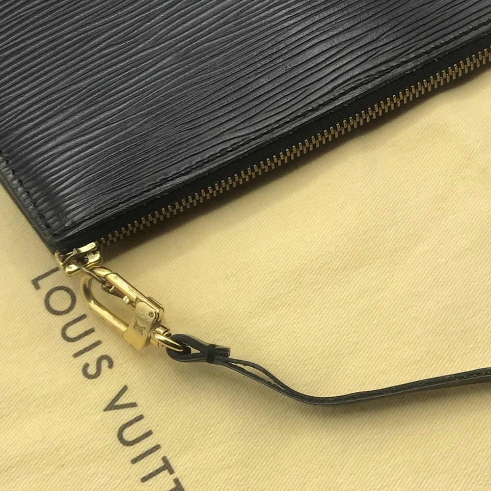 Louis Vuitton Epi Pochette Clutch Wristlet Pouch - Picture 14 of 15